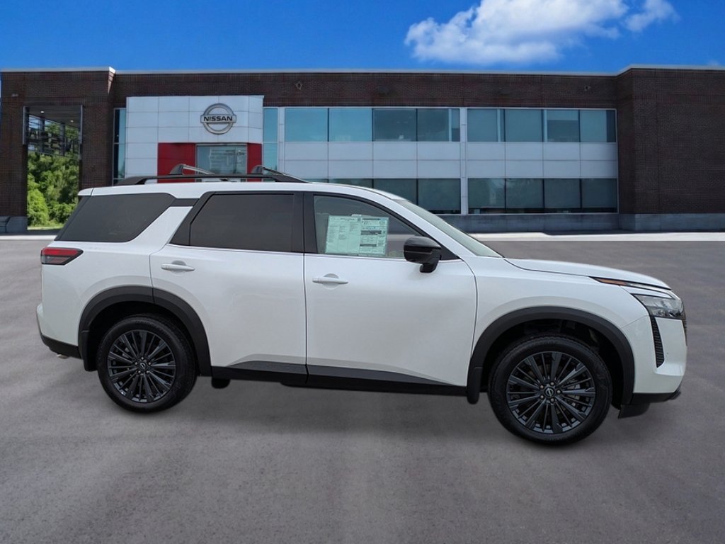 New 2026 Everest White Pearl Tricoat Nissan SL image 6