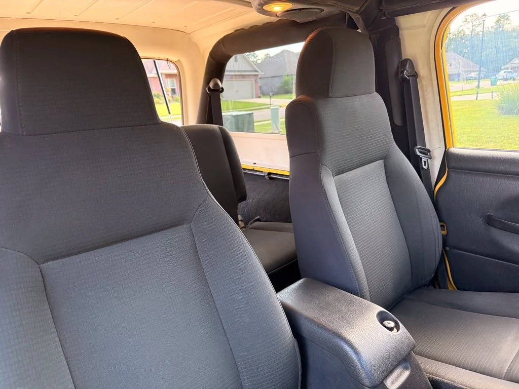Used 2006 Yellow Jeep Unlimited Rubicon image 22