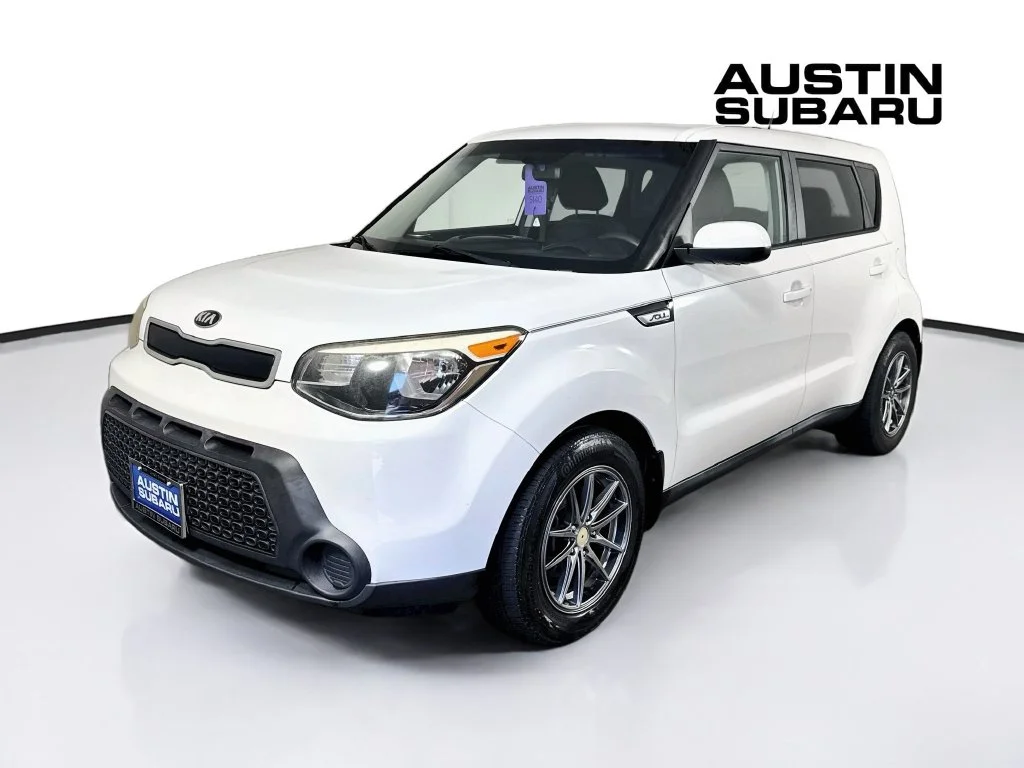 Used 2016 White Kia Base image 3