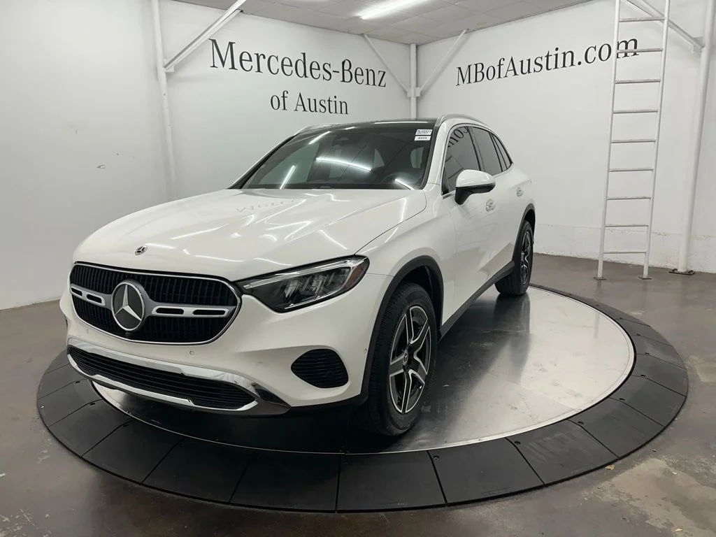 Certified Used 2026 White Mercedes-Benz GLC 300 image 3