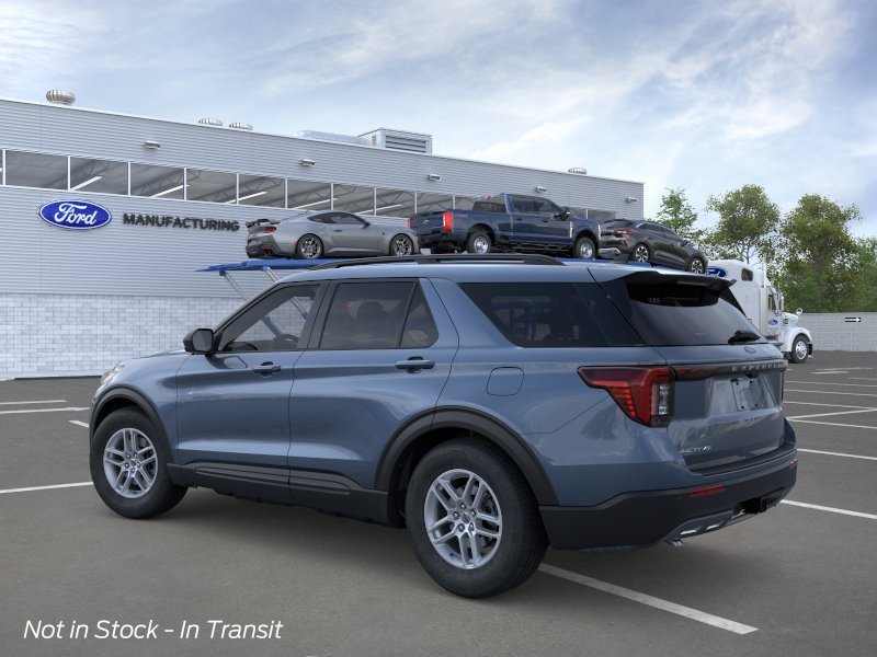 New 2026 Vapor Blue Metallic Ford Active image 4