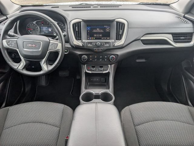 Used 2024 White GMC SLE image 23