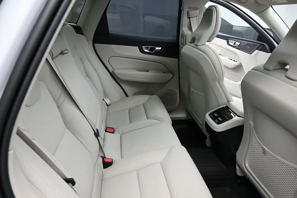 Used 2026 Crystal White Volvo Ultra image 19