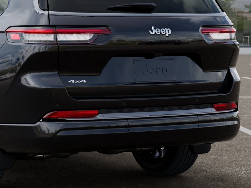 New 2026 Diamond Black Crystal Pearl-Coat Exterior Paint Jeep Limited image 39