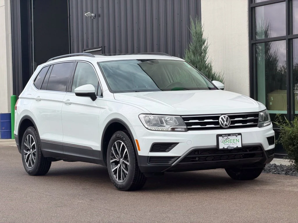 Used 2020 White Volkswagen 2.0T SE image 4