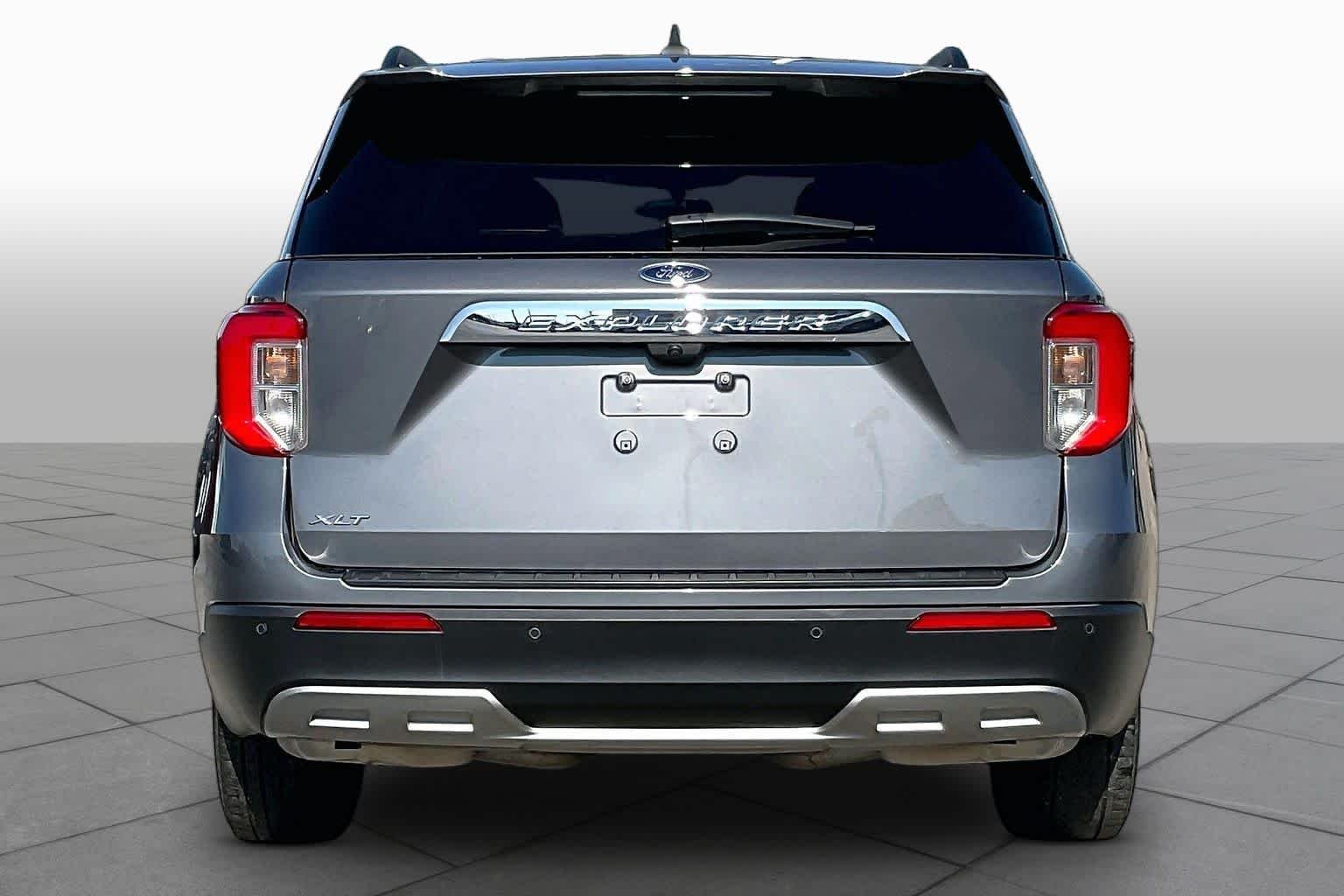 Used 2023 Carbonized Gray Metallic Ford XLT image 5