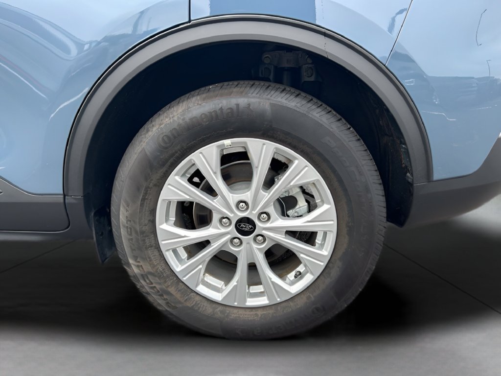 Used 2026 Vapor Blue Ford Active image 14
