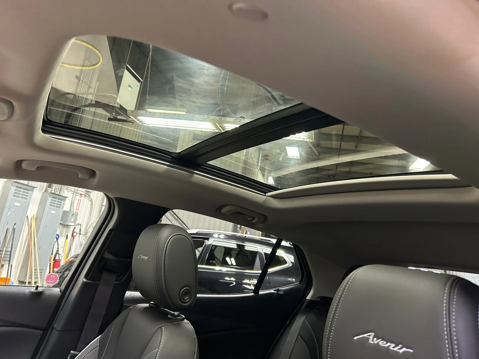 New 2026 White Frost Tricoat Buick Avenir AWD image 18