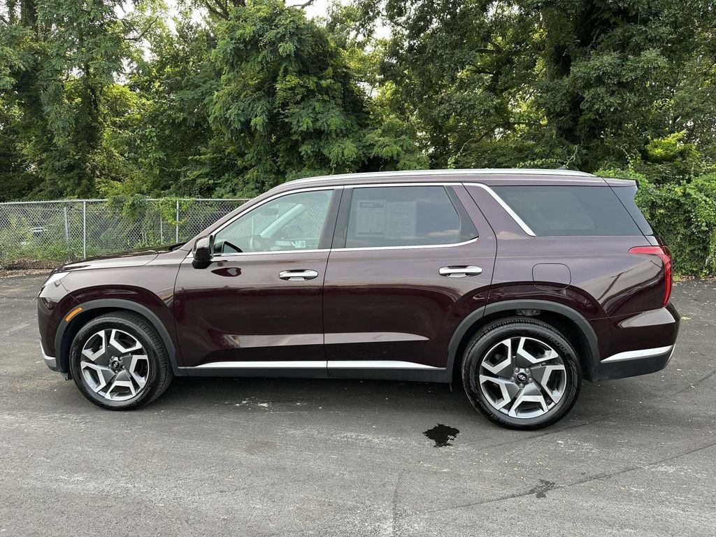 Certified Used 2025 Sierra Burgundy Hyundai SEL Premium 7P image 9