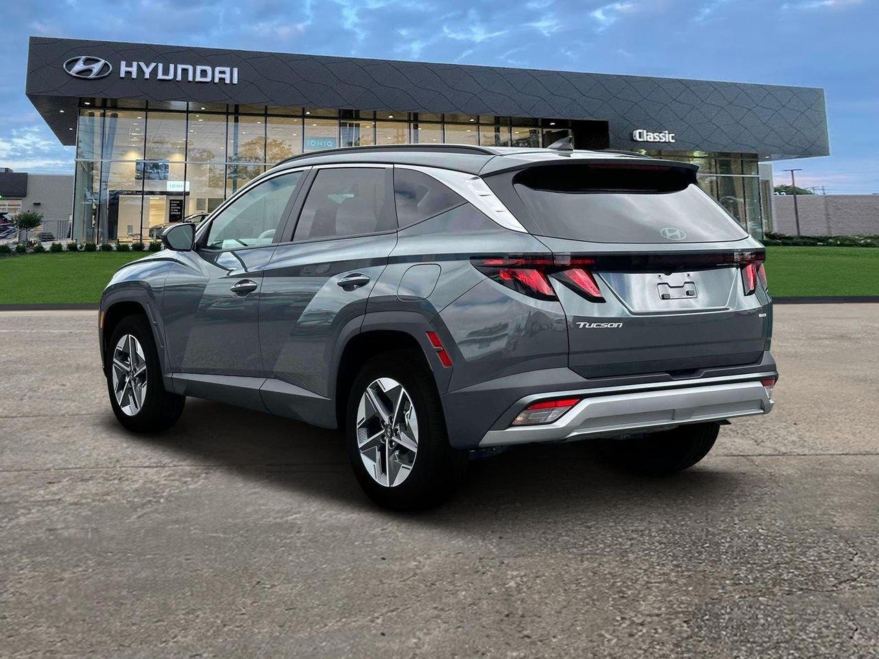New 2026 Ecotronic Gray Metallic Hyundai SEL image 5