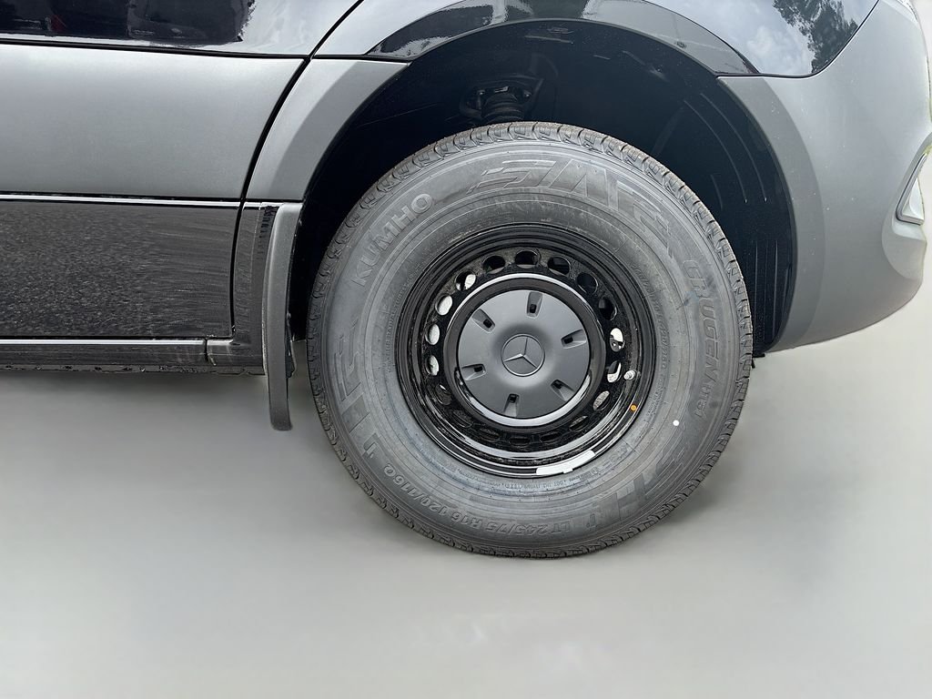 New 2026  Mercedes-Benz Passenger 170 WB image 10