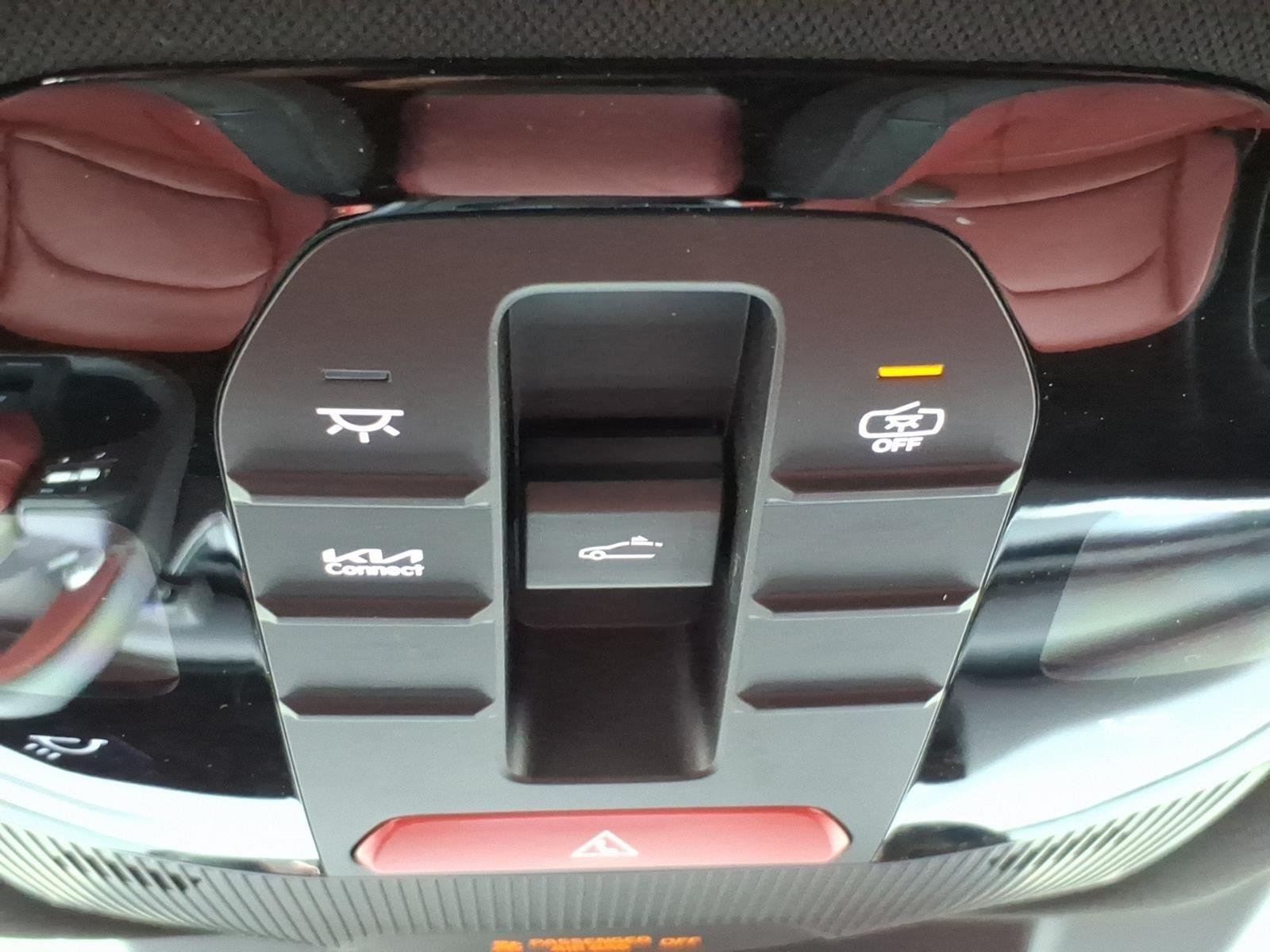Used 2025 Aurora Black Pearl Kia GT-Line image 22