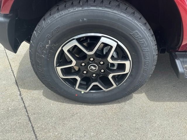 New 2026 Ruby Red Metallic Tinted Clearcoat Ford Outer Banks® image 11