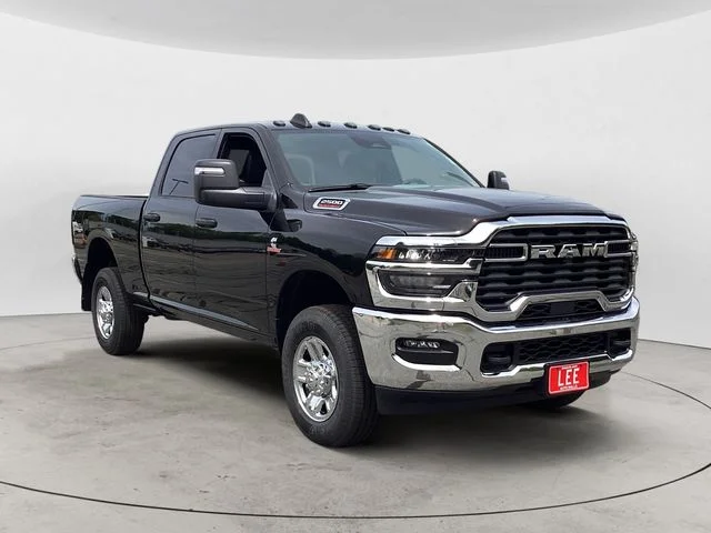 New 2026 Diamond Black Crystal Pearlcoat Ram TRADESMAN CREW CAB 4X4 6