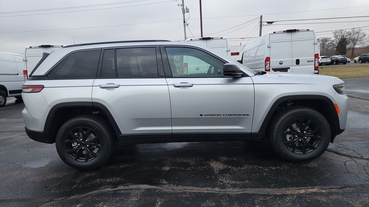New 2026 Silver Jeep Altitude image 9