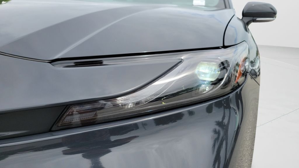 Certified Used 2025  Toyota SE image 24