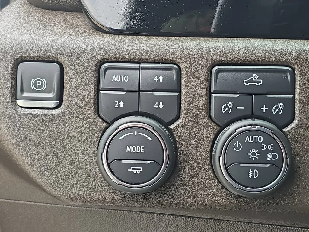 2024 Chevrolet Silverado 1500 LT Trail Boss - Photo 18
