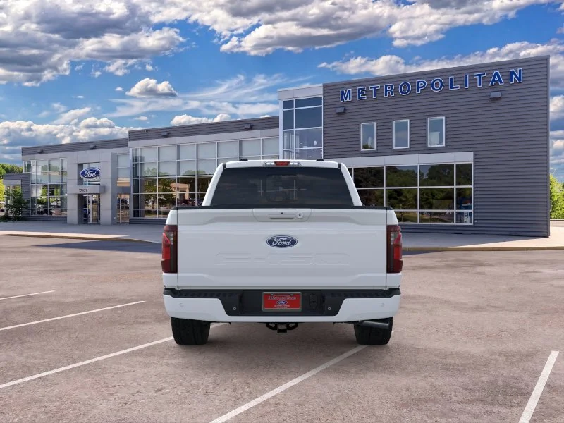New 2026 Oxford White Ford XLT image 5