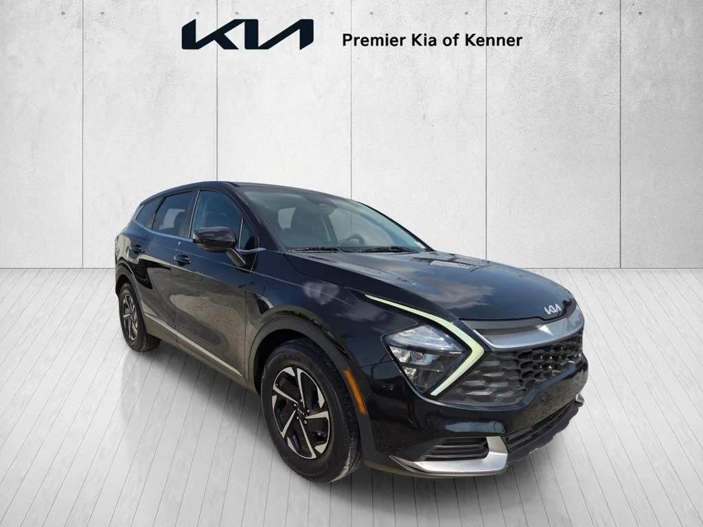 Used 2023 Black Kia LX image 7
