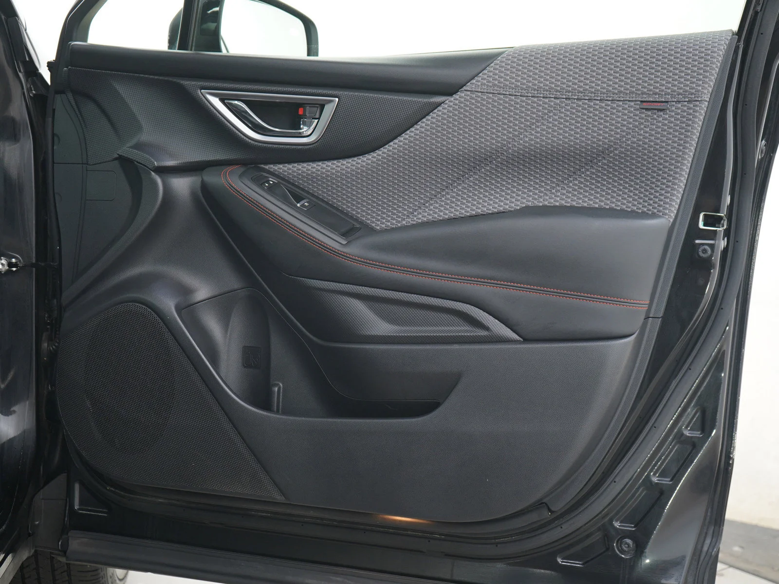 Used 2019 Crystal Black Silica Subaru 2.5i Sport image 11