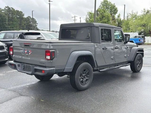 Used 2020 Gray Jeep Sport image 5