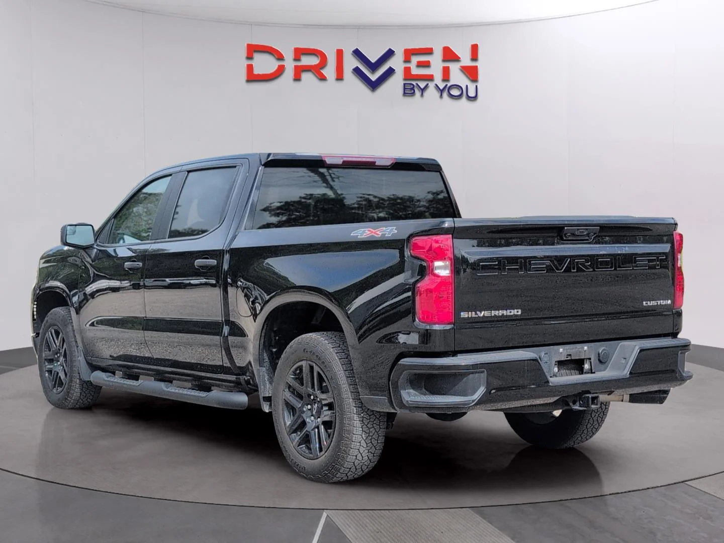 Used 2025 Black Chevrolet Custom image 3