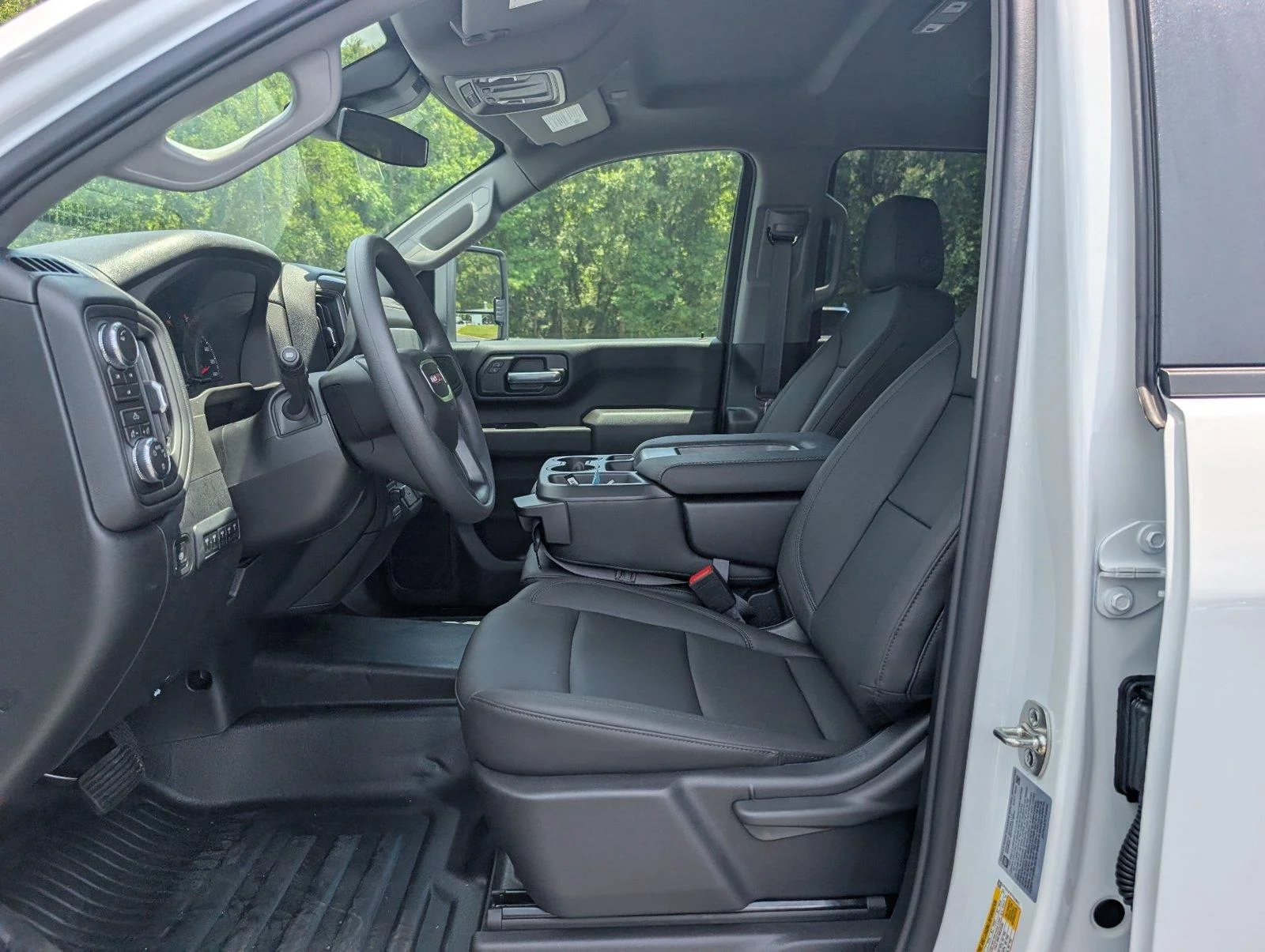 New 2026 Summit White GMC Pro image 15