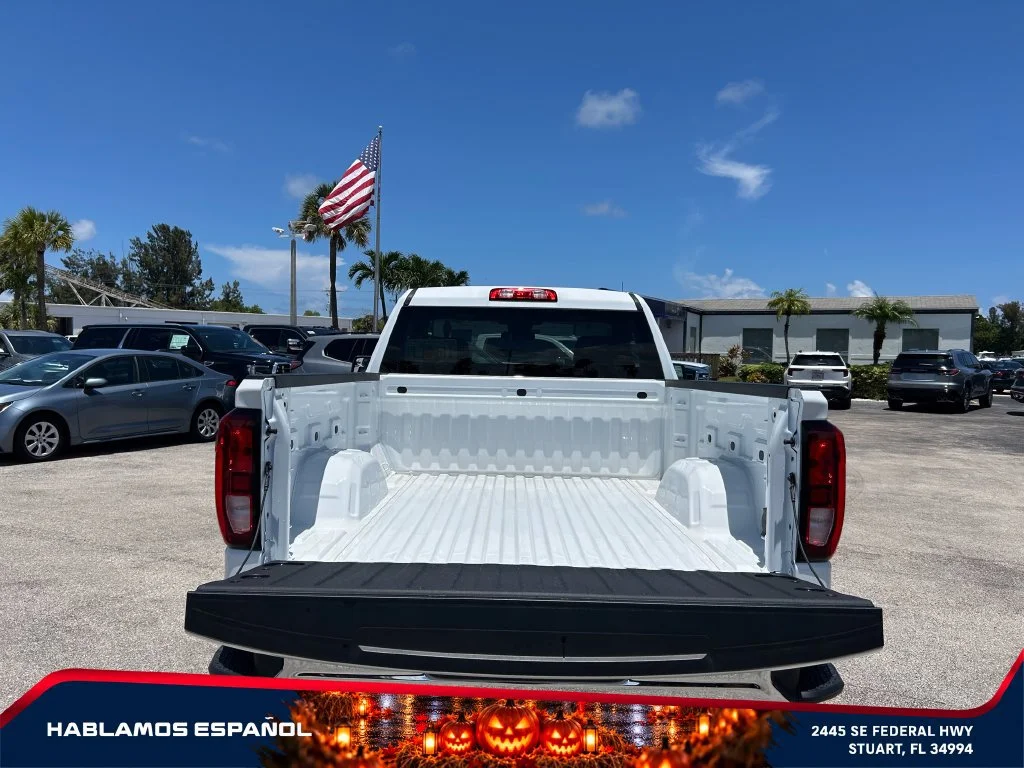 New 2026 Summit White GMC Pro image 10