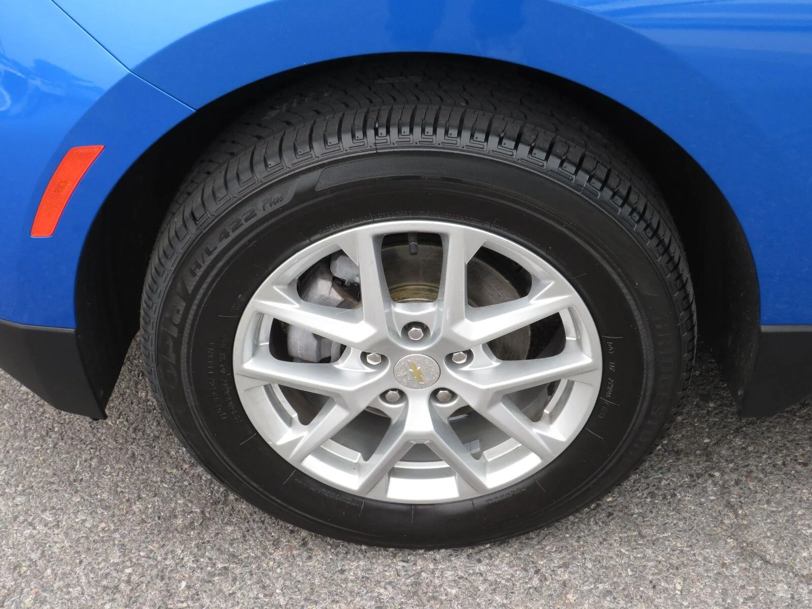 Used 2024 Riptide Blue Metallic Chevrolet LT image 15