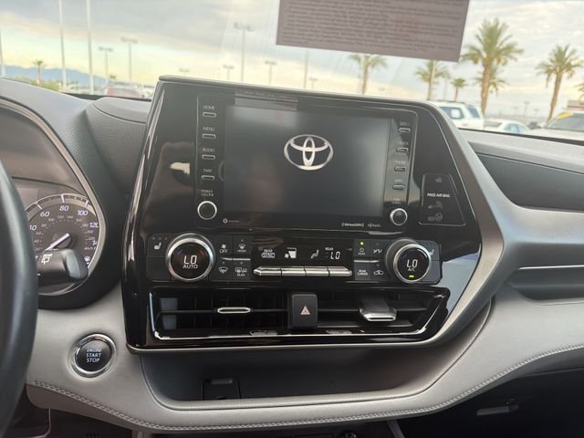 Used 2022 Black Toyota XLE image 19