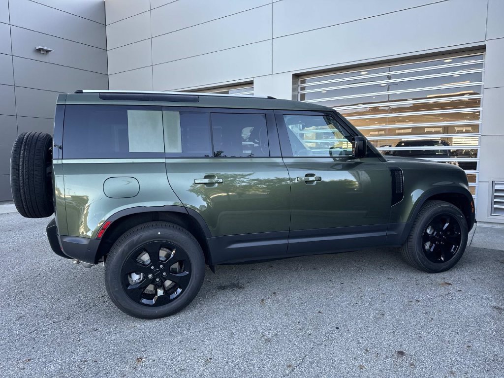 New 2026 Woolstone Green LAND ROVER S image 7