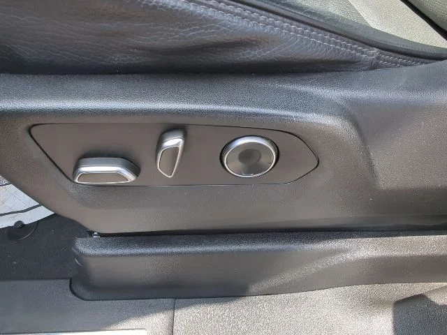 2023 GMC Yukon Denali - Photo 13