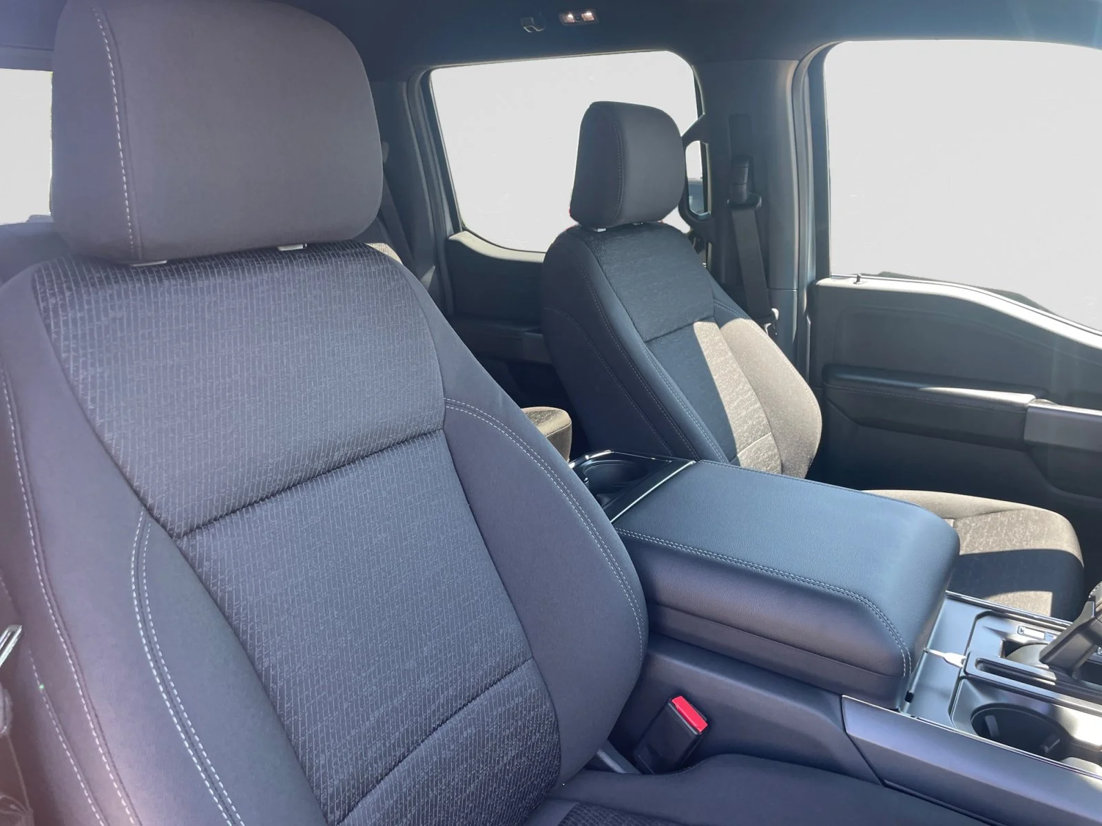 New 2026 Iconic Silver Metallic Ford XLT image 12