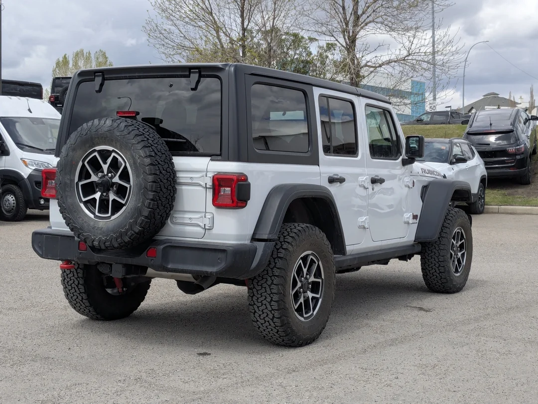 Certified Used 2024 White Jeep Rubicon - - Tech Grp - Safety Grp - Alpine Audio - Blind Spot & More! image 8