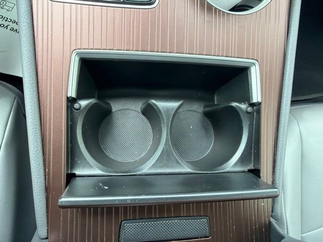 Used 2021 White Toyota XLE image 41