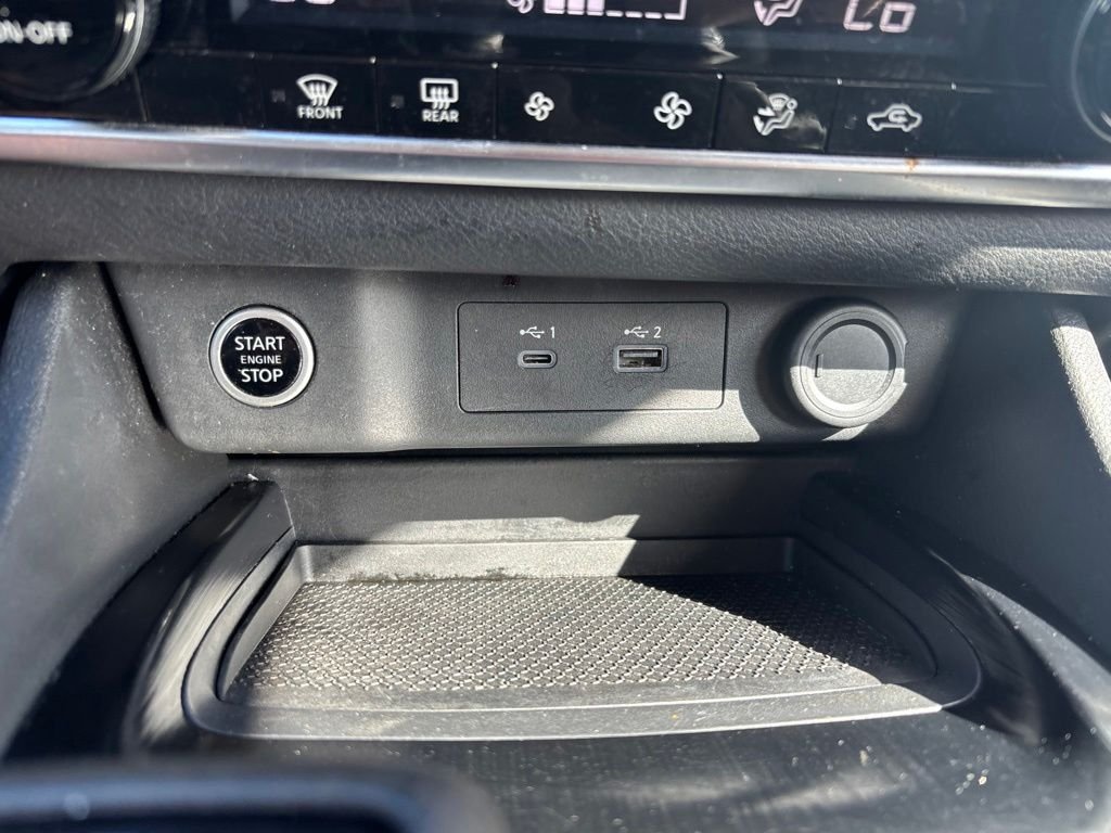 Used 2021 Gray Nissan SV image 27