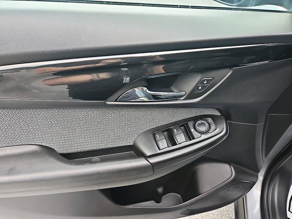 Used 2025 Sterling Gray Metallic Chevrolet LT image 14