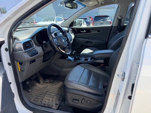 Used 2016 Snow White Pearl Kia EX image 9