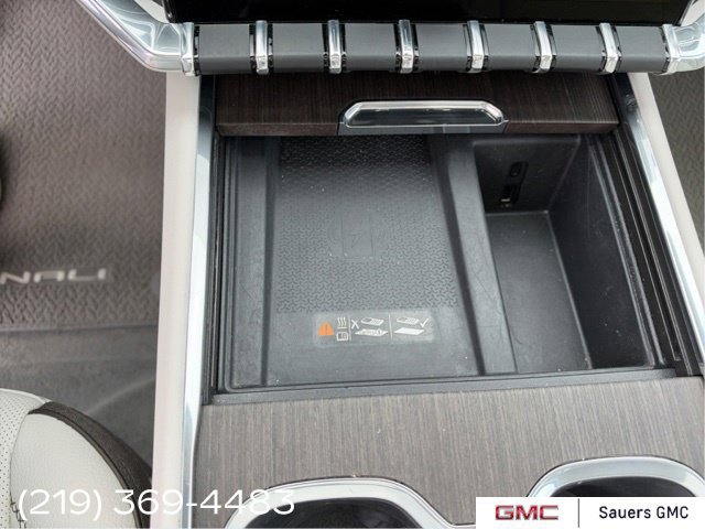 2024 GMC Acadia Denali - Photo 25
