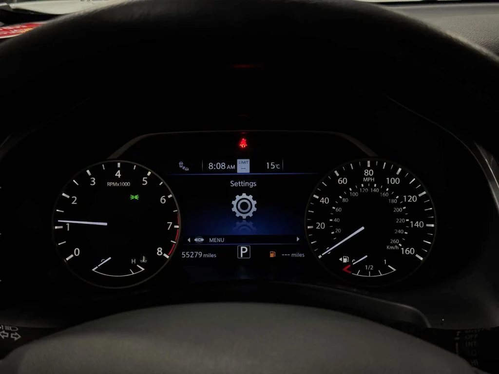 Used 2023 Pearl White Tricoat Nissan SL image 13