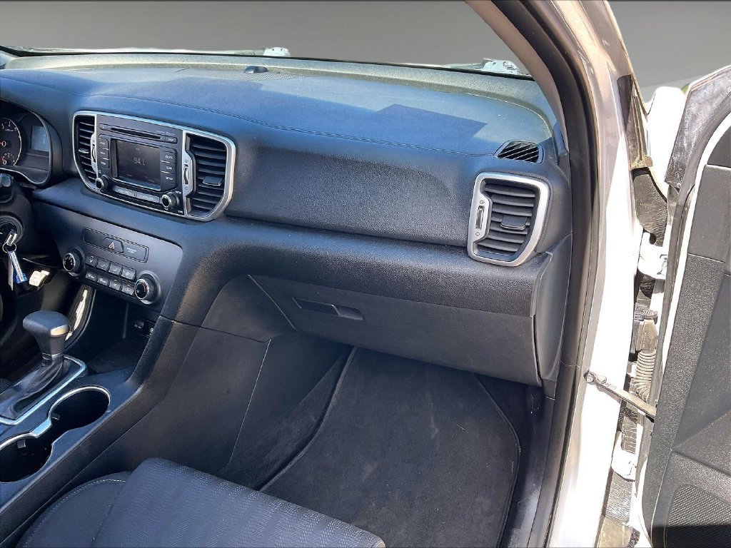 Used 2017 Sparkling Silver Kia LX image 12