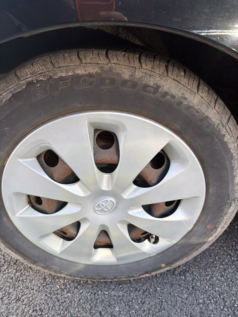Used 2013 Black Toyota  image 12