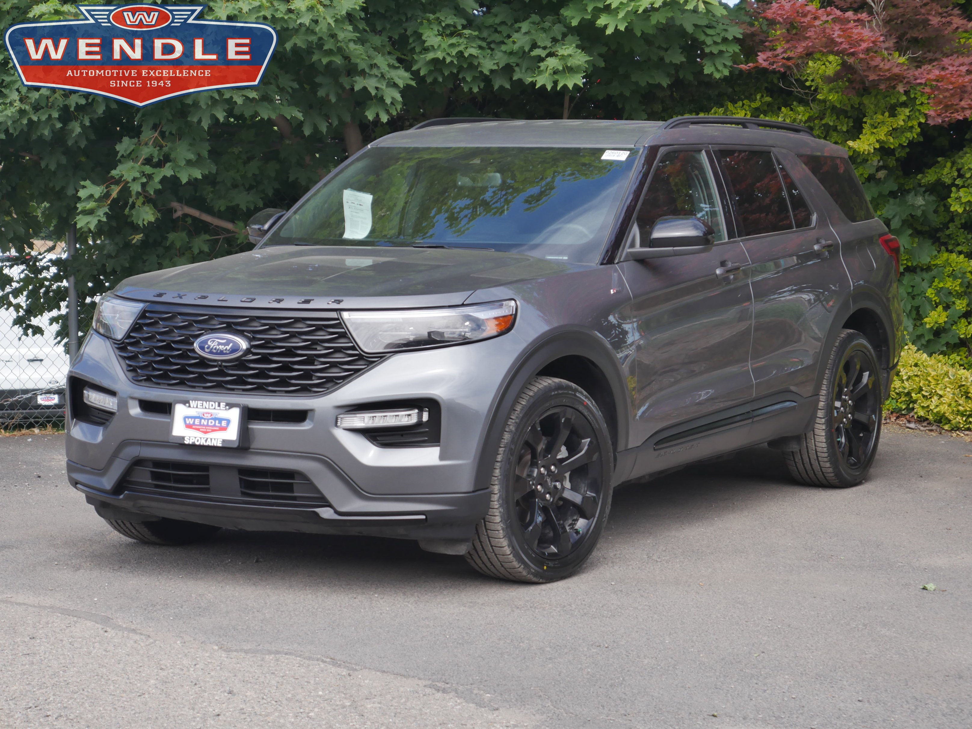 Certified Used 2023 Gray Ford ST-Line image 1