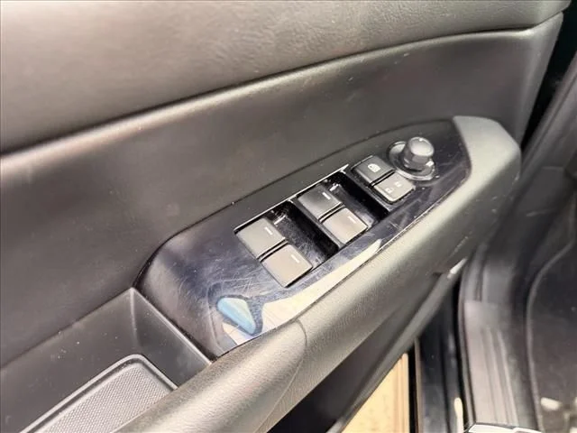 Used 2019 Black Mazda Touring image 10
