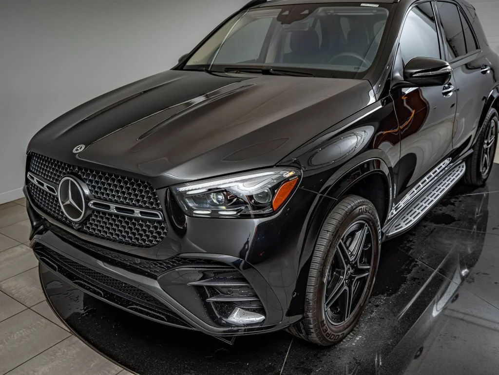 Certified Used 2025 Obsidian Black Mercedes-Benz GLE 580 image 14