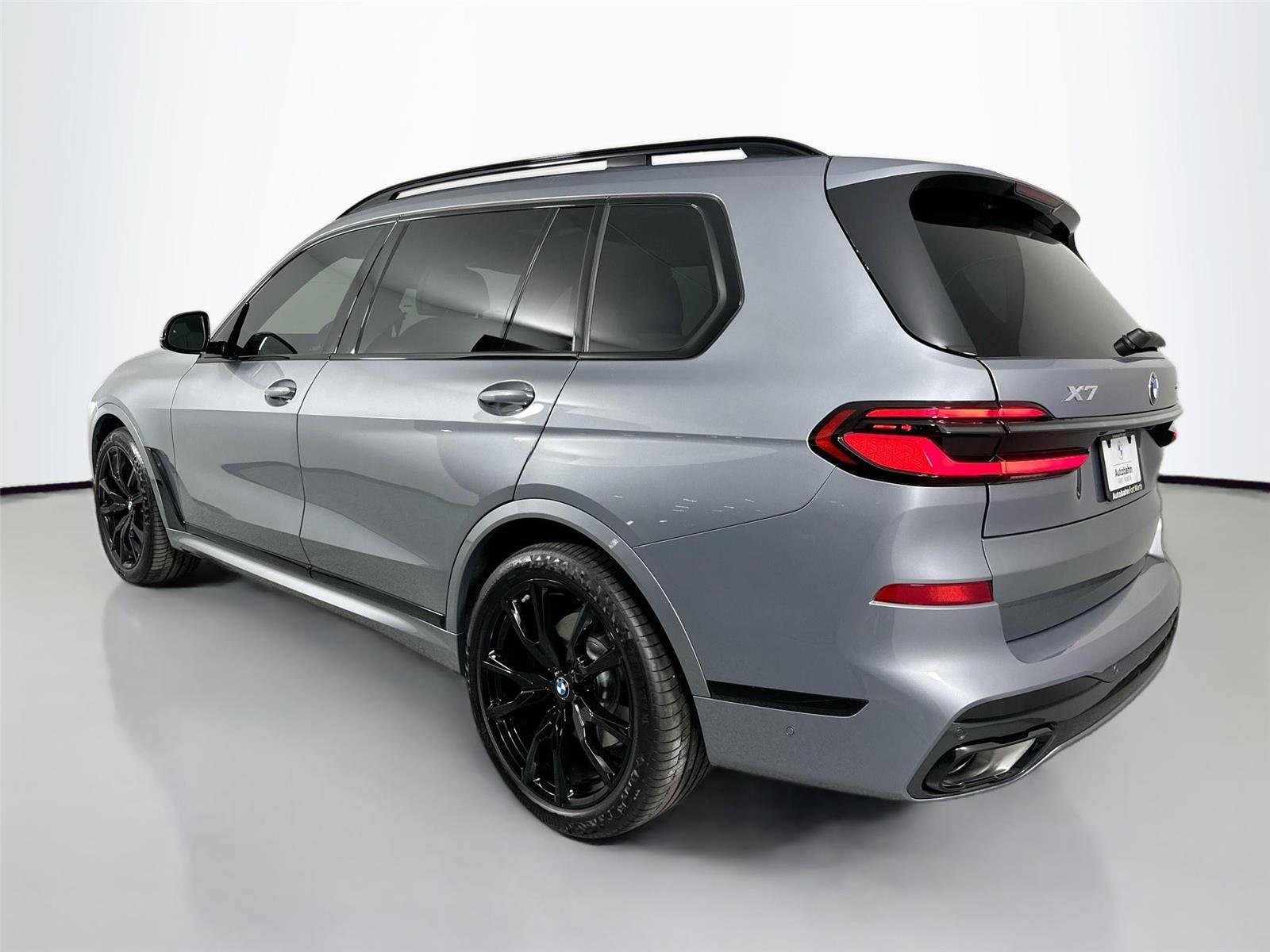 2026 BMW X7 40i - Photo 8