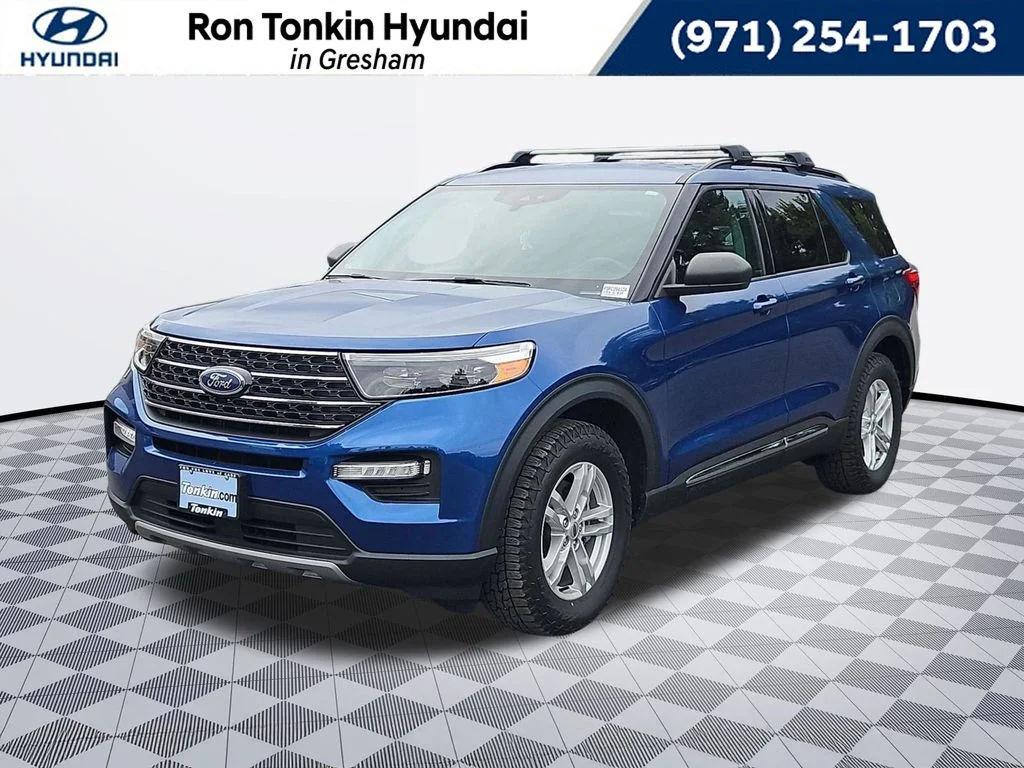 Used 2021 Blue Metallic Ford XLT image 1