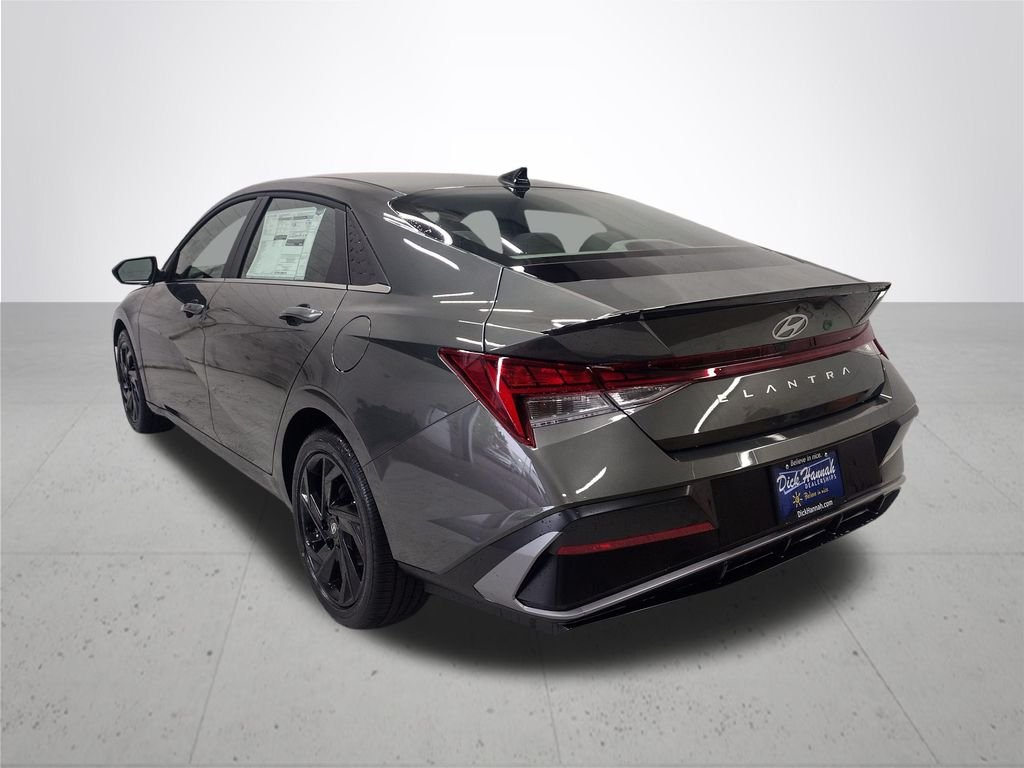 Used 2026 Gray Hyundai SEL Sport image 10
