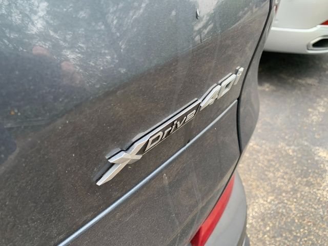 Used 2022 Gray BMW xDrive40i image 8