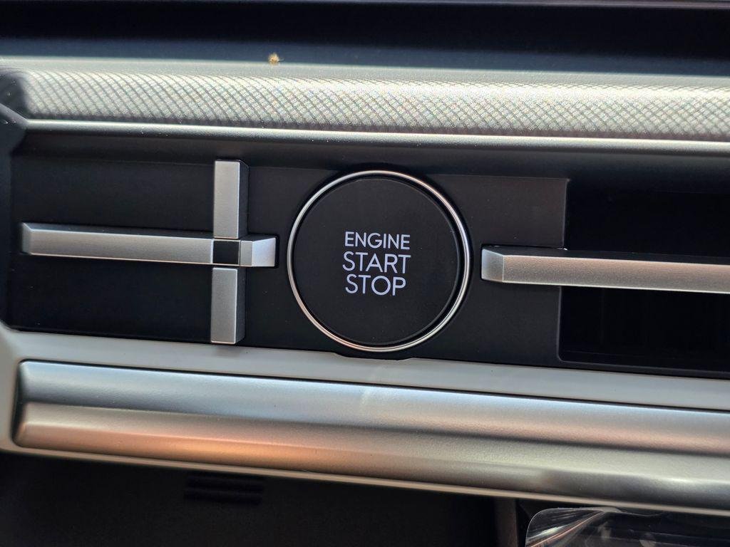 New 2026 Silver Hyundai SE image 31